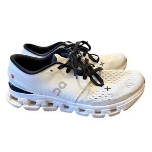 White Women's OnCloud Cloud X 4 Size 8 VGUC